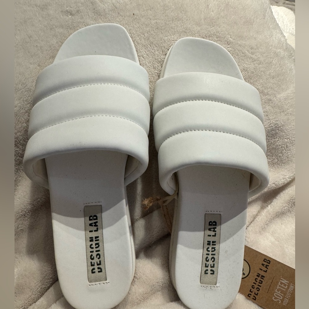 Design Lab Lord & Taylor Women's Cream Slide Slippers